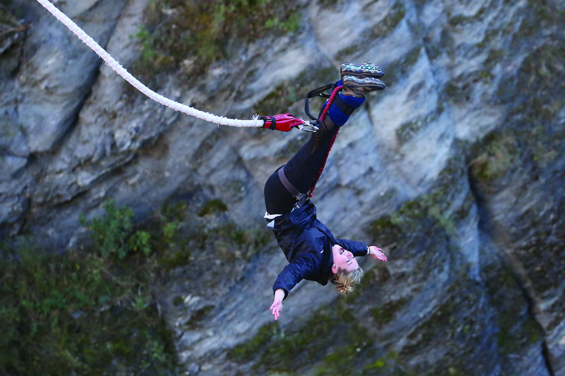 Lexie Ogdahl bungee jumping